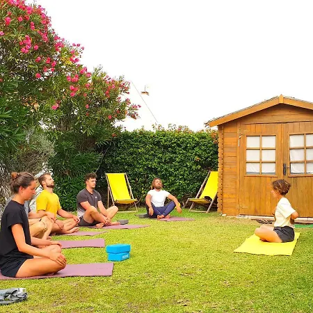 Гостевой дом Sandycamps Surf House *
