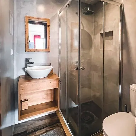 Гостевой дом Sandycamps Surf House