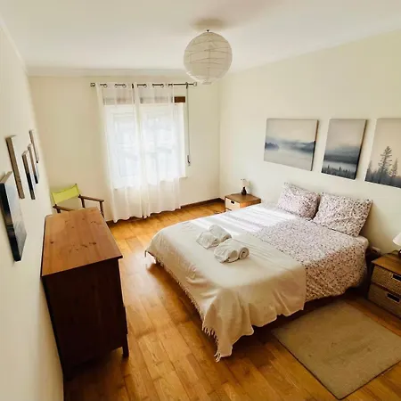 Sandycamps Surf House Gasthof *