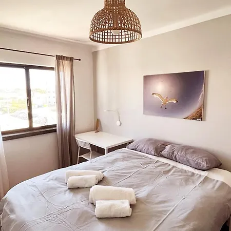 Sandycamps Surf House Gasthof *