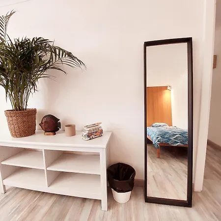 Gasthof Sandycamps Surf House Baleal