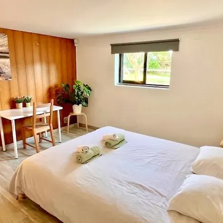 Sandycamps Surf House Балеал
