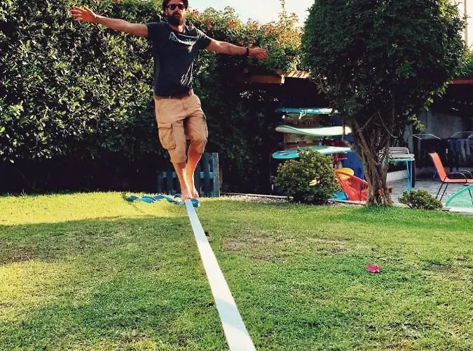 בית הארחה Sandycamps Surf House *