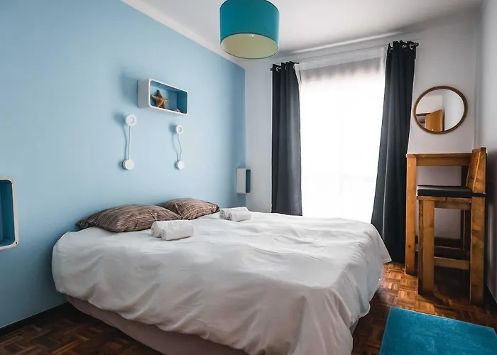 Sandycamps Surf House * בליאל