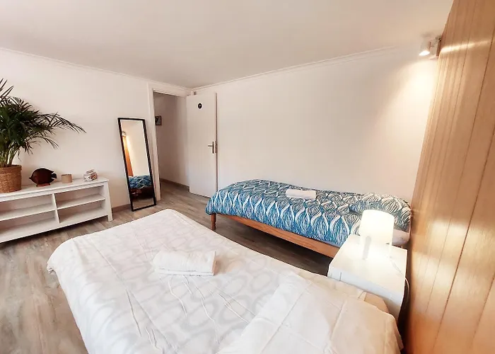 בית הארחה Sandycamps Surf House