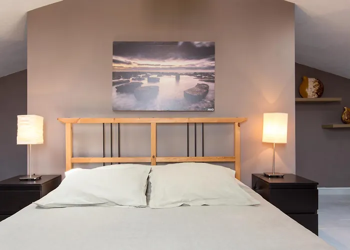 Sandycamps Surf House *