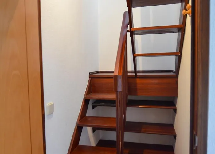 Sandycamps Surf House בית הארחה